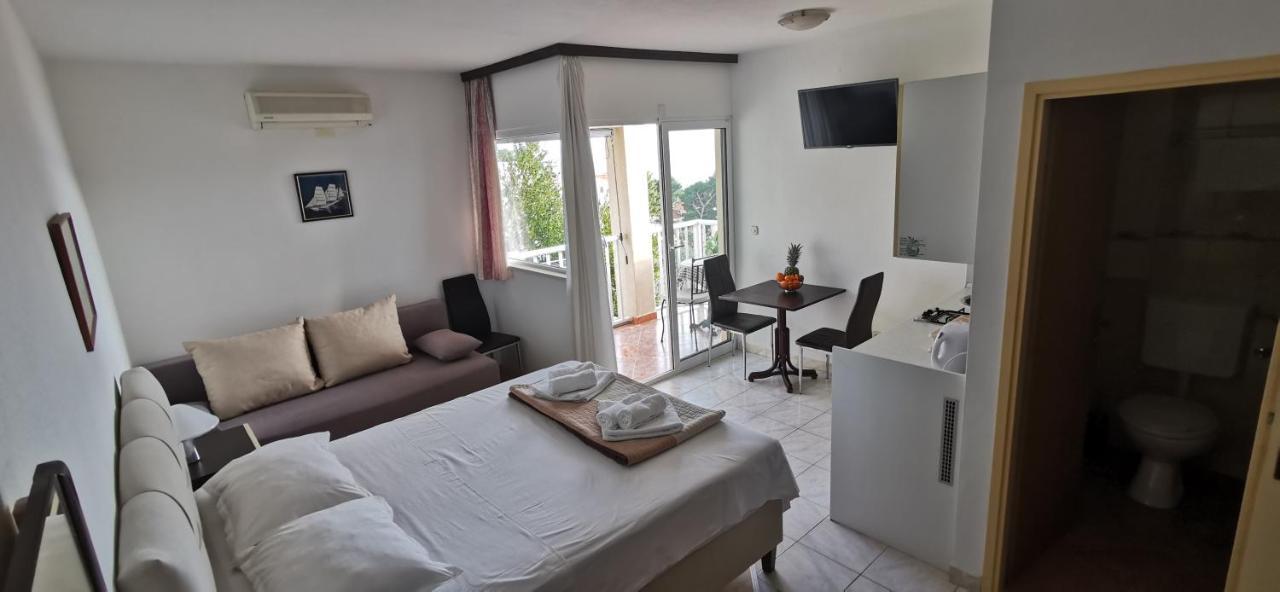 Apartments Lorenco 브렐라 외부 사진
