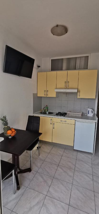Apartments Lorenco 브렐라 외부 사진